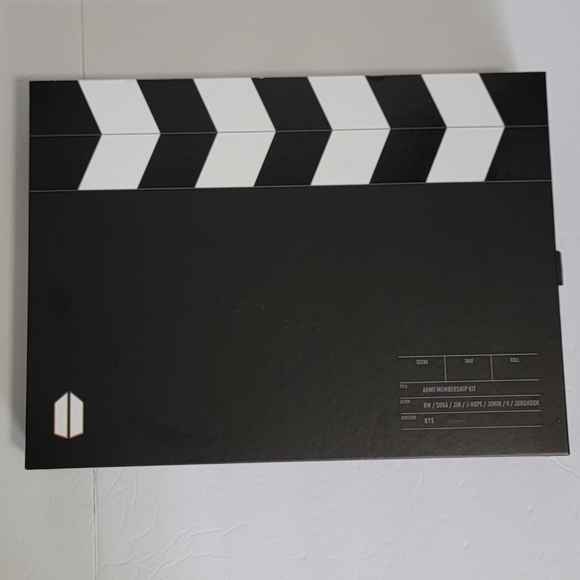 BTS ARMY MEMBERSHIP KIT. - Picture 2 of 14